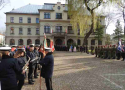 Uroczystość odsłonięcia i poświęcenia pomnika Józefa Piłsudskiego w dniu Narodowego Święta Niepodległości w Żywcu