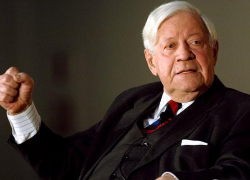 Były kanclerz Niemiec Helmut Schmidt nie żyje